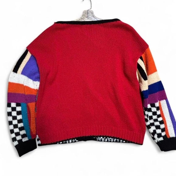 Colorful Geometric Patterned Sweater - Picture 3 of 5